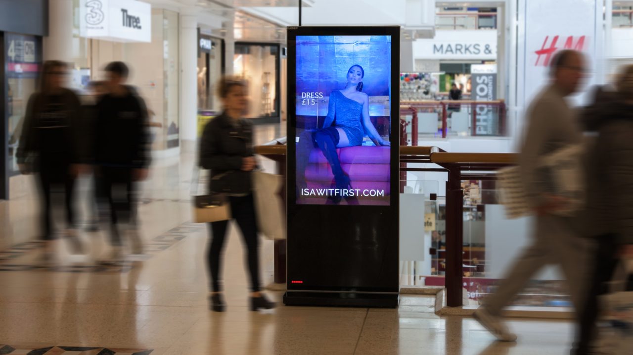 The Belfry Shopping Centre Digital 6-Sheet